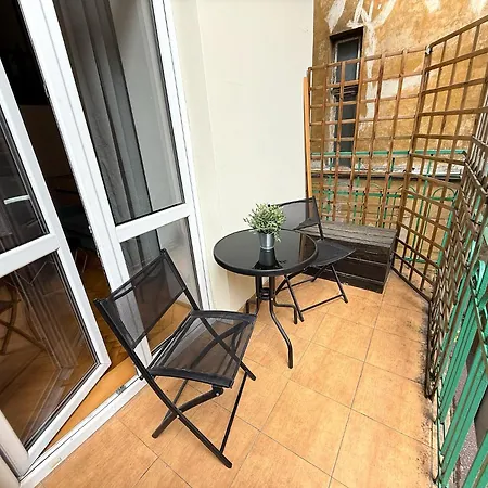 St Gertruda Free Parking Citybeat#2 *