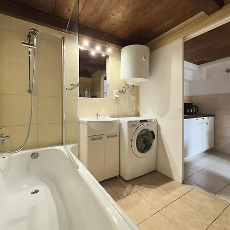 St Gertruda Free Parking Citybeat#2